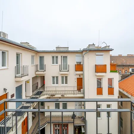 Prime 23 - By Immokon Apartment Budapest